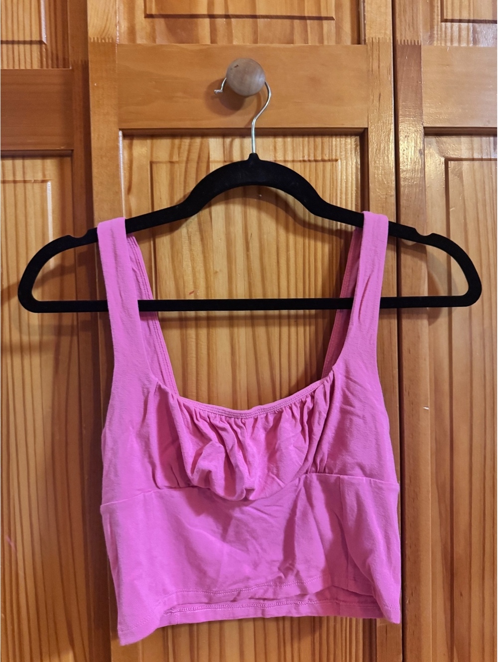 Aritzia Wilfred Free pink crop tank top